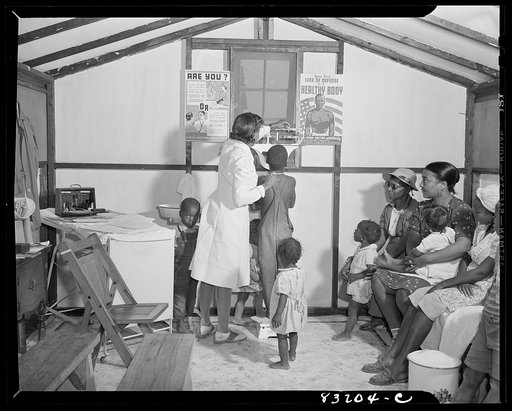 Bridgeton, New Jersey. FSA (Farm Security Administration) agricultural workers' camp. The camp clinic