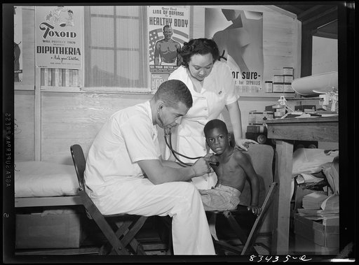 Bridgeton, New Jersey. FSA (Farm Security Administration) agricultural workers' camp. The clinic