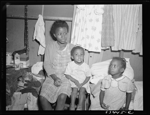 Bridgeton, New Jersey. FSA (Farm Security Administration) agricultural workers' camp. Children of migrant field worker