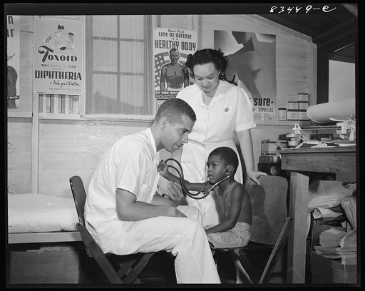 Bridgeton, New Jersey. FSA (Farm Security Administration) agricultural workers' camp. The clinic