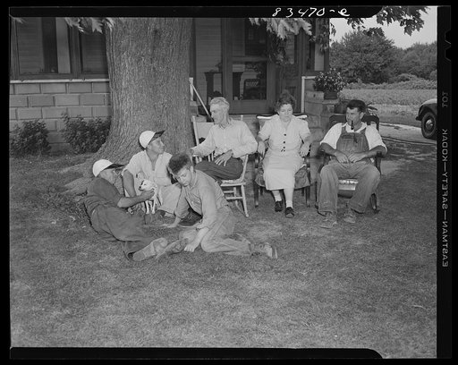 Newport, New Jersey (vicinity). The Hanby family in front of their home. From left to right: Earl Poole, Edward Hanby, Ellis Hanby, Ellis Simpkins, Mary Hanby, and John Hanby