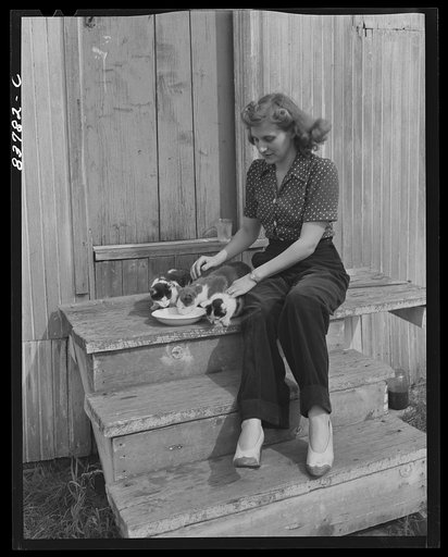Windsor Locks, Connecticut (vicinity). Daughter of Polish tobacco farmer