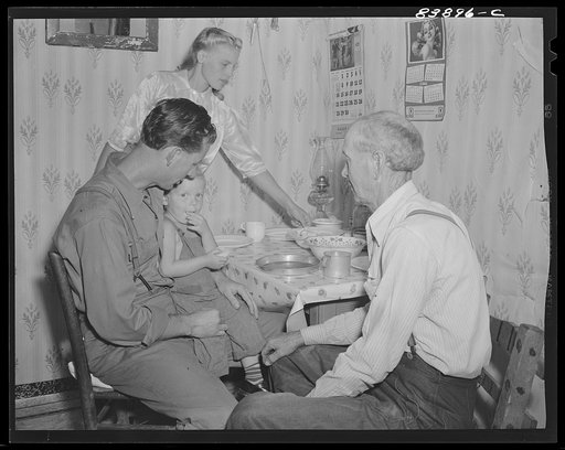 Richwood, West Virginia. (vicinity) The evening meal in the Friend's home
