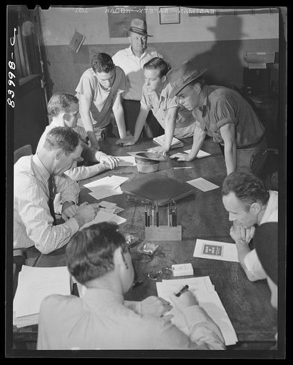 Richwood, West Virginia. Recruiting labor