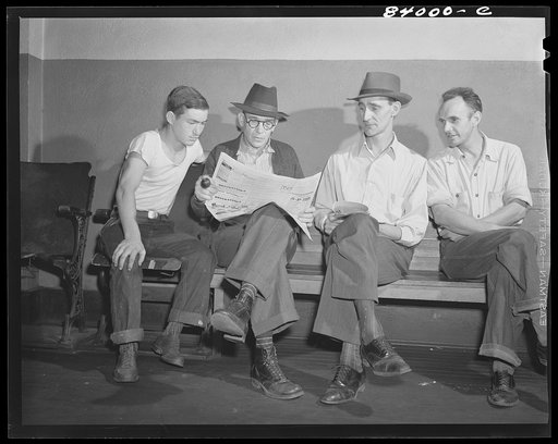 Richwood, West Virginia. Talking things over in the office of the United States employment service