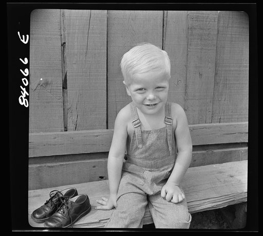 Untitled photo, possibly related to: Richwood, West Virginia. Darriell Friend