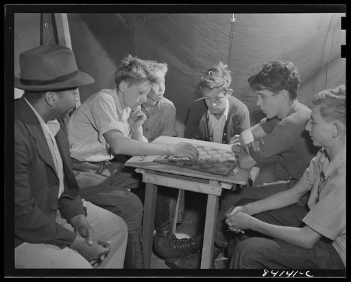 Batavia, New York. Elba FSA (Farm Security Administration) farm labor camp. Recreation tent
