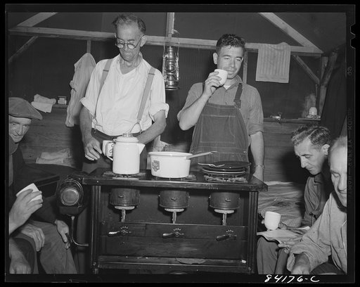 Batavia, New York. Elba FSA (Farm Security Administration) farm labor camp. Relief clients who were taken off relief and sent to help in the harvest