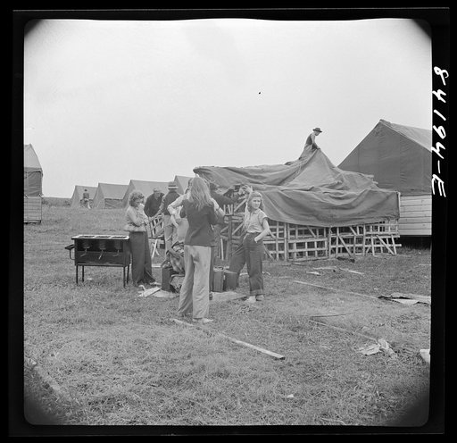 Batavia, New York. Elba FSA (Farm Security Administration) farm labor camp. Girls from Richwood, West Virginia.