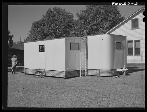 Palace mobile home. Expansion trailer for emergency defense housing demonstrated in Washington tourist camp. Washington, D.C.