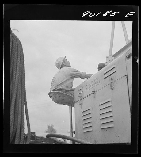 Servicing and old oil well near Wichita, Kansas