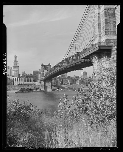 Cincinnati, Ohio. Waterfront showing numerous business houses: the Colter Wholesale Grocers, the King Bag Company, the Queen City Wallpaper Company and others