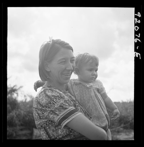 Untitled photo, possibly related to: Migrant packinghouse worker's family near Belle Glade, Florida