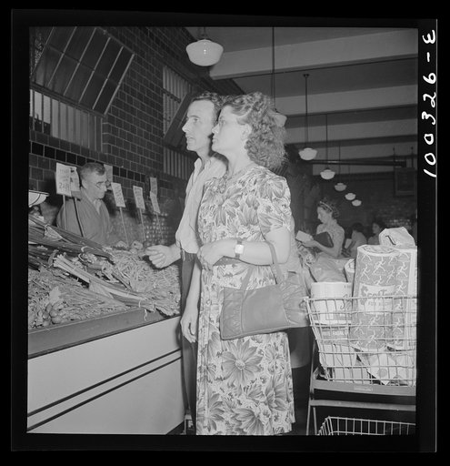 Washington, D.C. Customers in the Giant Food shopping center on Wisconsin Avenue