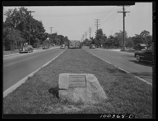 Chevy Chase, Maryland. Wisconsin Avenue looking into Maryland just beyond the District line. Tourist home is on the far left
