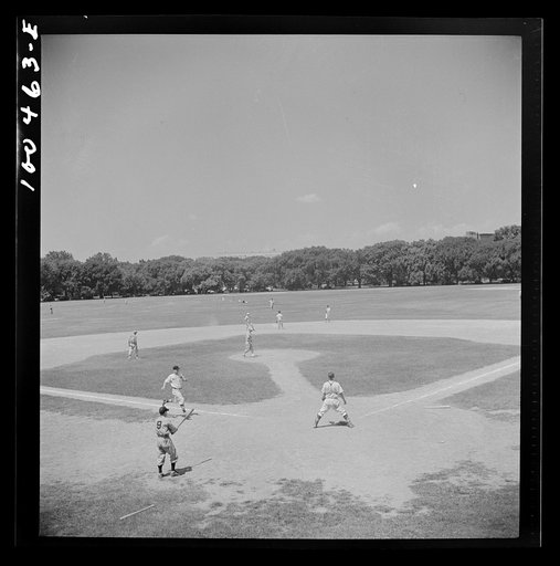 Washington, D.C. Amateur baseball game at the Ellipse between garage employees and the employees' recreation association