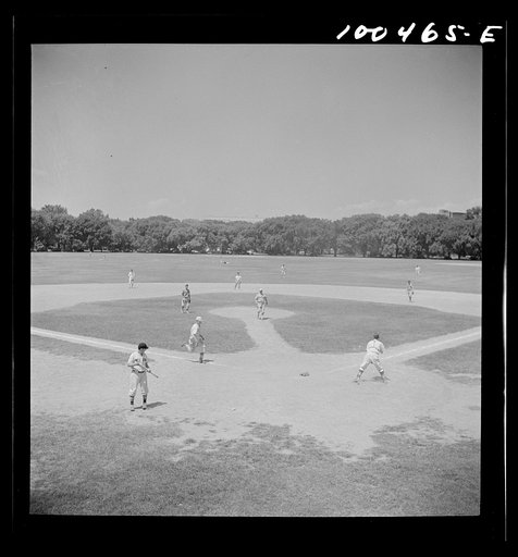 Untitled photo, possibly related to: Washington, D.C. Amateur baseball game at the Ellipse between garage employees and the employees' recreation association