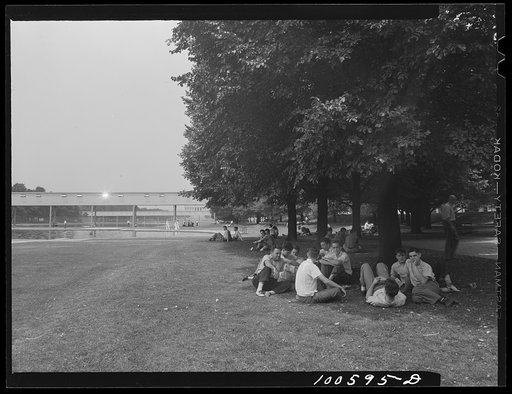 Washington, D.C. Government workers lunching by Lincoln Memorial lagoon