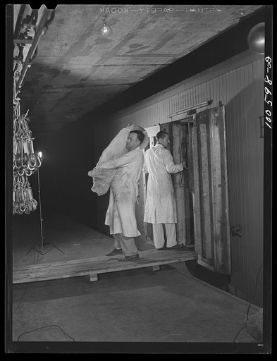 Washington, D.C. Unloading a meat train at the District grocery store warehouse