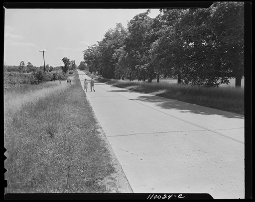 Detroit, Michigan (vicinity). Concrete highway