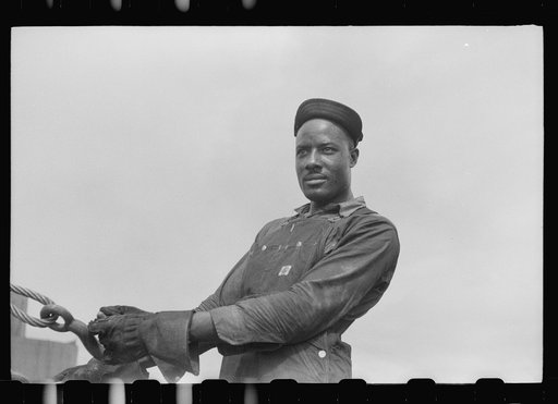 Decatur, Alabama. Ingalls Shipbuilding Company. Workman