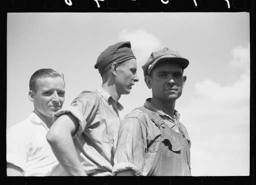 Decatur, Alabama. Ingalls Shipbuilding Company. Waiting in line for paychecks