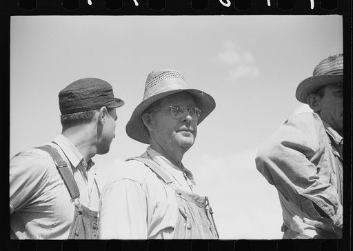 Decatur, Alabama. Ingalls Shipbuilding Company. Waiting in line for paychecks