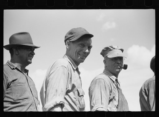 Decatur, Alabama. Ingalls Shipbuilding Company. Waiting in line for paychecks
