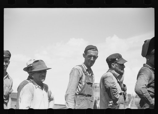 Decatur, Alabama. Ingalls Shipbuilding Company. Waiting in line for paychecks