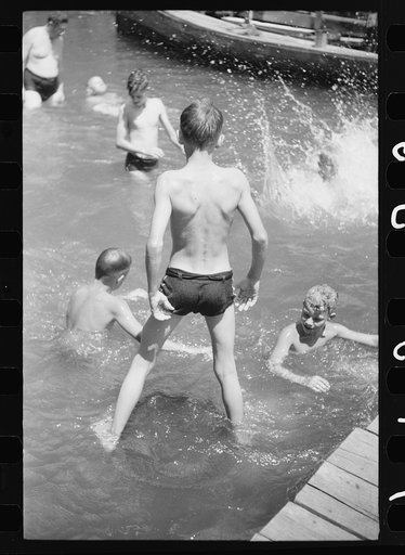 Florence, Alabama (vicinity). Boy Scout camp. At a swimming class