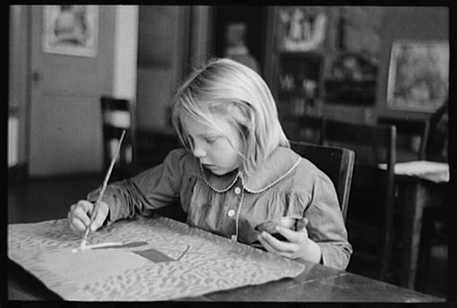 Wilmington, Delaware. Tower Hill School, noted country day school for pupils from three to eighteen years of age. A little girl painting
