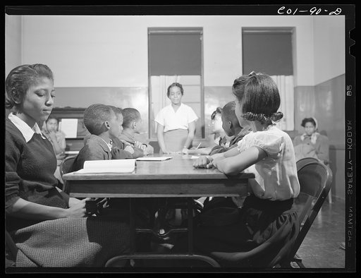 Chicago, Illinois. Jelna Carr opening the meeting of the Wellstown aldermen. Ida B. Wells Housing Projects
