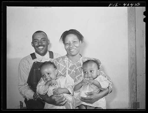 Zebulon, North Carolina. Feggen Jones, his wife and children