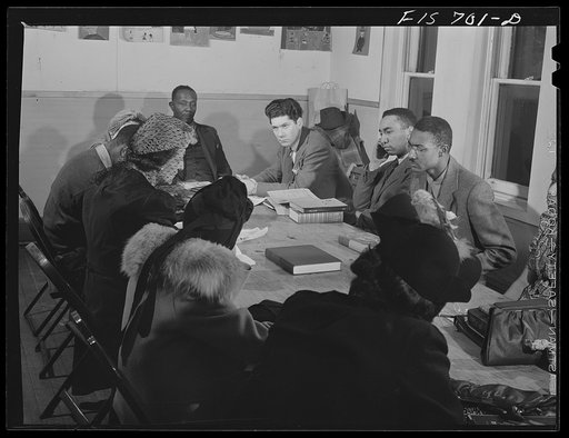 Chicago, Illinois. A poetry study circle at the South Side community art center