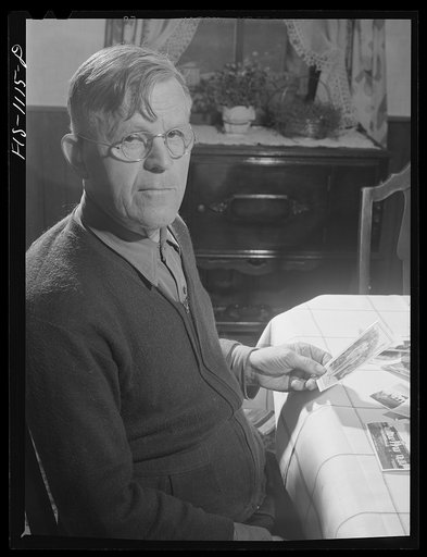The father of a Swedish-American selectee from Minnesota in the U.S. Army