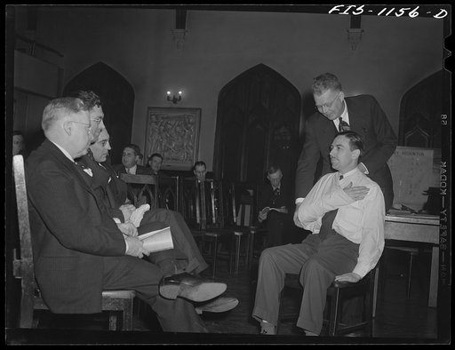 A class in first aid in a small town in Minnesota. Many of the class members are Swedish-Americans