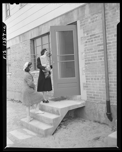 New Bedford, Massachusetts. Wife and daughter of Portuguese workman on shopping trip