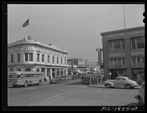Untitled photo, possibly related to: Main street. San Leandro, California