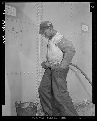 Newport News, Virginia. Negro shipyard worker