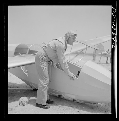 Parris Island, South Carolina. U.S. Marine Corps glider detachment training camp. Trainee ready for flight
