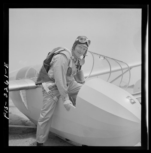 Parris Island, South Carolina. U.S. Marine Corps glider detachment training camp. Trainee ready for flight