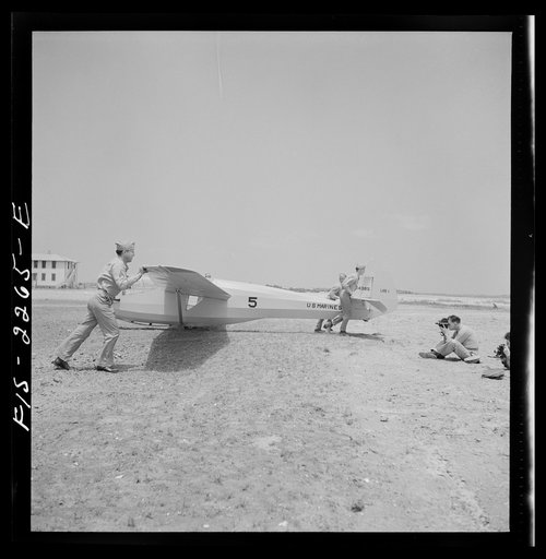 Parris Island, South Carolina. U.S. Marine Corps glider detachment training camp. Trainees ready for flight