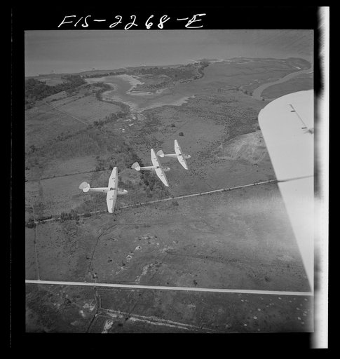 Parris Island, South Carolina. U.S. Marine Corps glider detachment training camp. Marine glider planes in flight