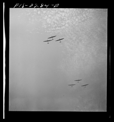 Parris Island, South Carolina. U.S. Marine Corps glider detachment training camp. Glider planes in flight