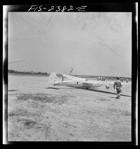 Parris Island, South Carolina. U.S. Marine Corps glider detachment training camp. Trainees ready for flight