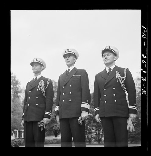 Annapolis, Maryland. Rear Admiral Beardall and his aides: Lieutenant Jones (left), and Lieutenant D.K. Martineau (right)