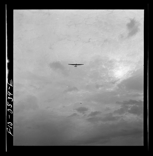 Parris Island, South Carolina. U.S. Marine Corps glider detachment training camp. Glider plane in flight