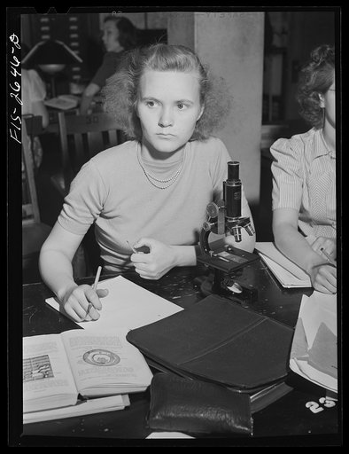 Esther Thurman, freshman in Home Economics, in a zoology class at Iowa State College. Ames, Iowa