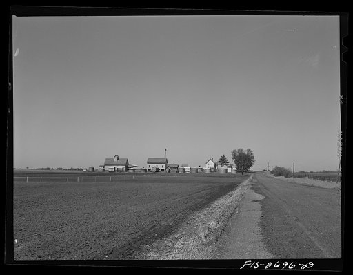 The agricultural engineering farm at Iowa State College. Ames, Iowa. It is used in cooperation with the United States Department of Agriculture in corn production and corn storage investigations. Ames, Iowa