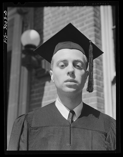Jesse Younger, B.Sc. (Bachelor of Science), cum laude on graduation day. University of Nebraska, Lincoln